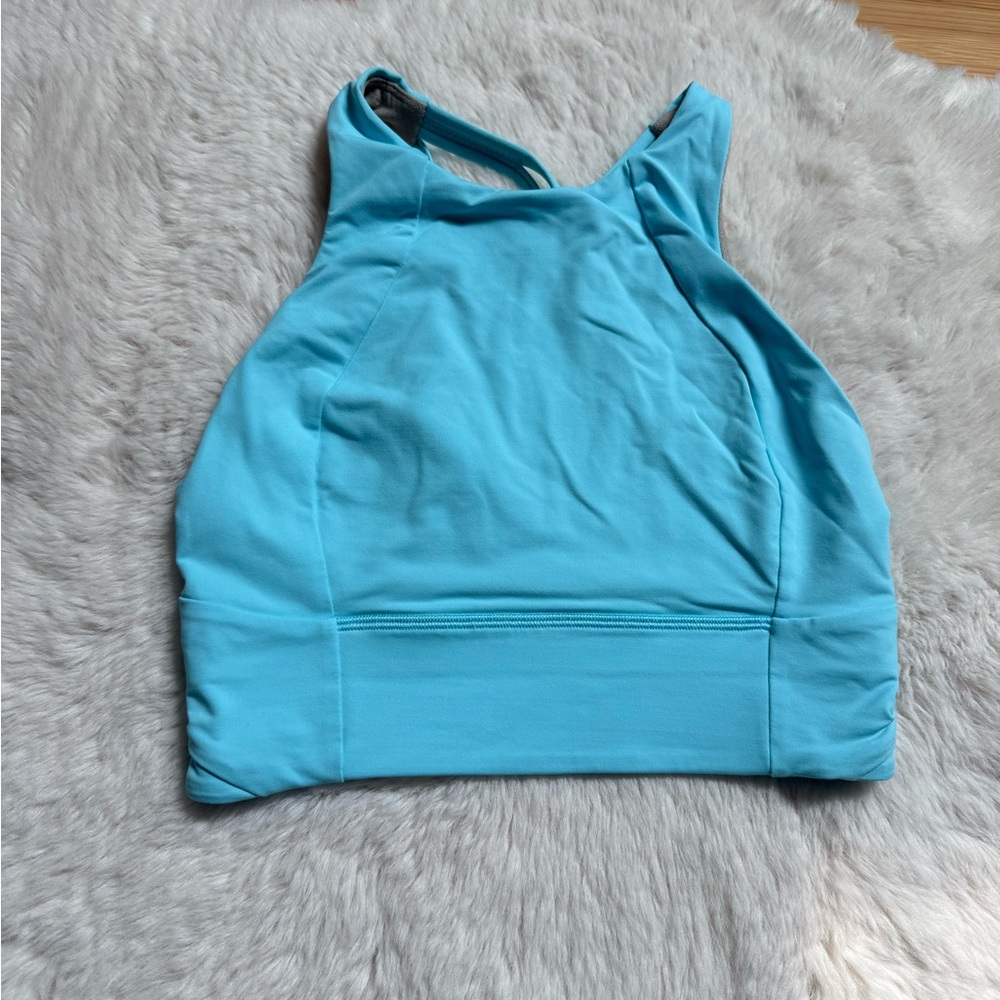 Lululemon sports bra size 6